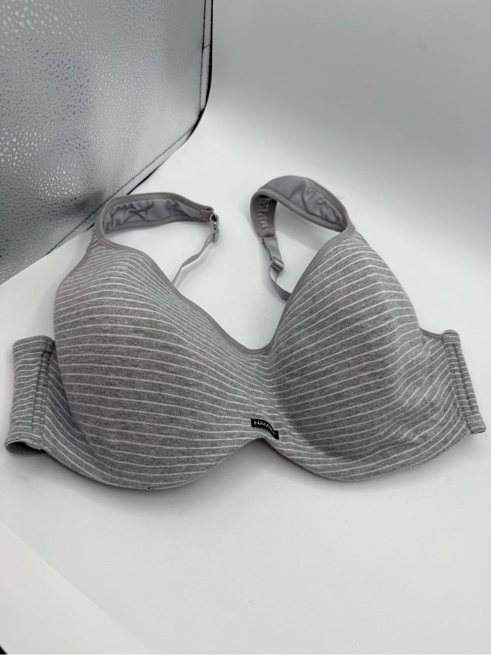 Nautica Women’s Striped Underwire Back Closure Bra Sz 40D. SP-73